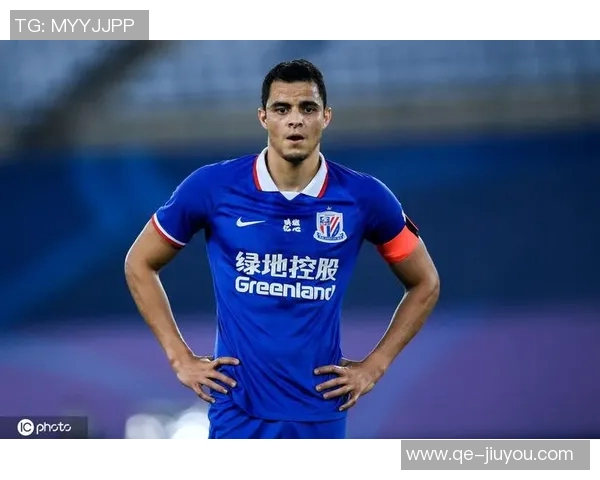 法丙精彩瞬间35米远射破门球员展现绝佳技术与力量